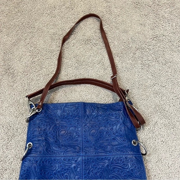 Real Leather Made in Italy Blue Embossed Soft Leather Convertible Adjustable Bag - Picture 5 of 14
